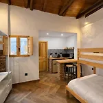 La Casa Del Sacristan *